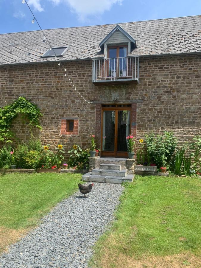 Les Rouges Terres Gites - La Laterie Saint-Amand  Exteriör bild