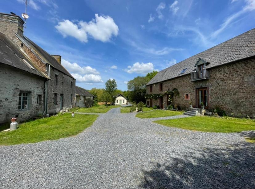 Les Rouges Terres Gites - La Laterie Saint-Amand  Exteriör bild